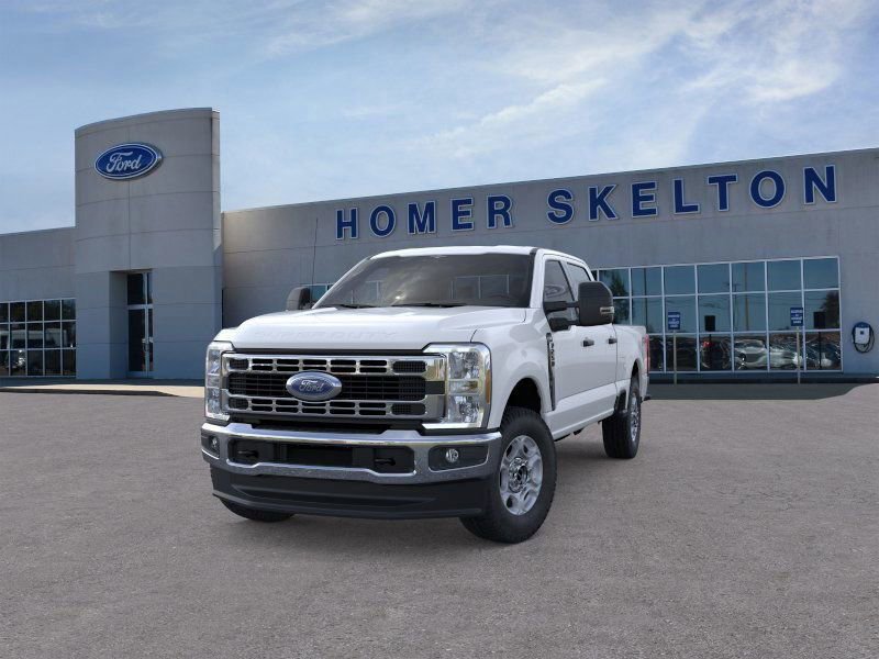 New 2026 Ford F250 XLT w/ FX4 Off-Road Package image 2