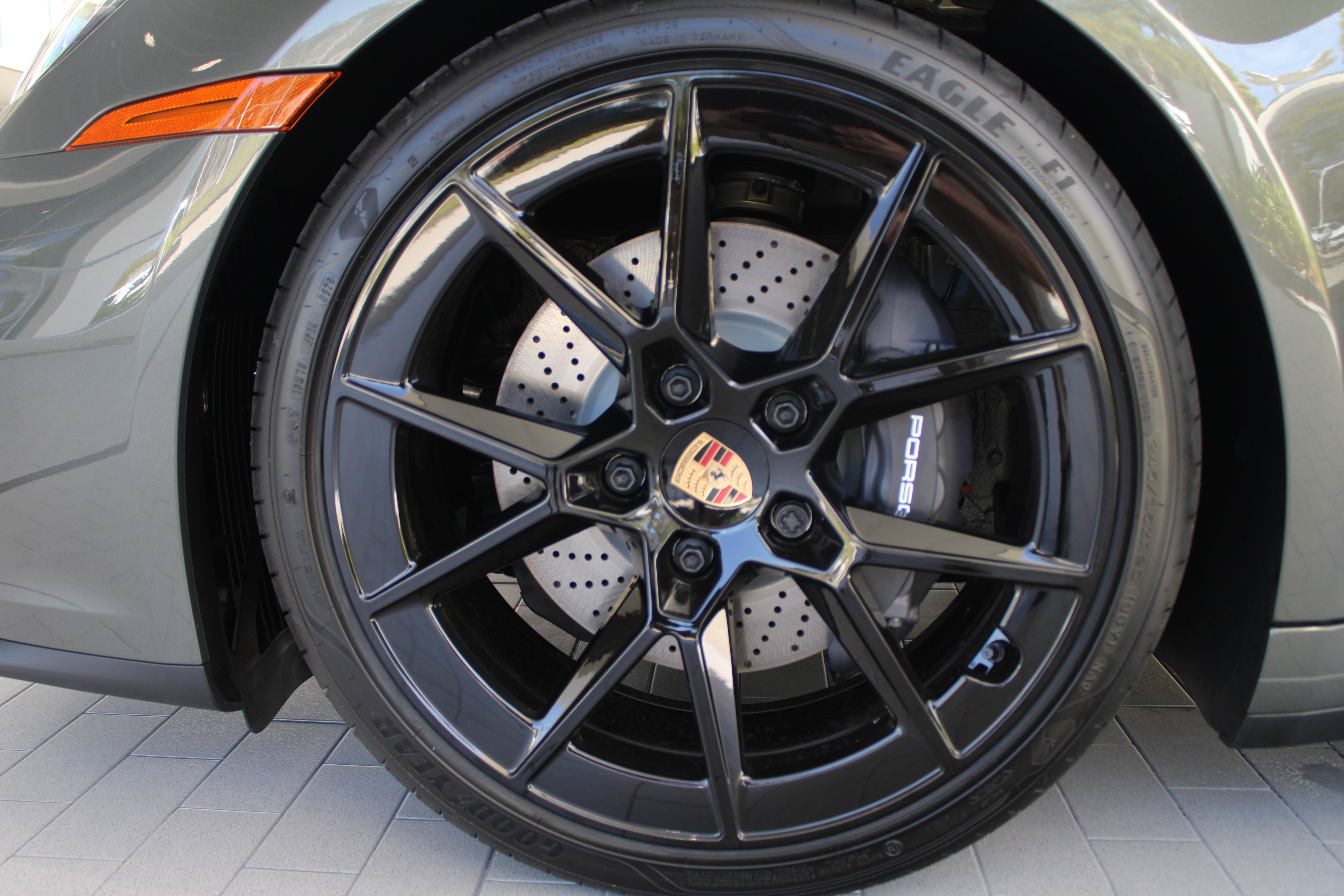 New 2026 Porsche 911 Carrera T RWD image 11