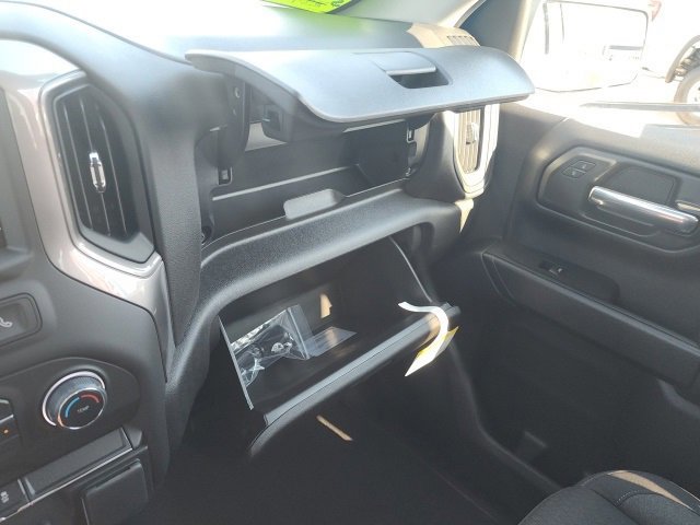 New 2026 Chevrolet Silverado 1500 Custom w/ Turbomax Blackout Package image 36