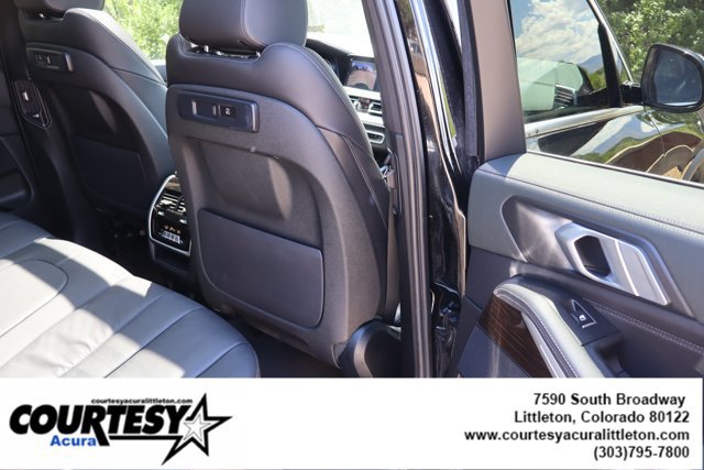 Used 2020 BMW X5 xDrive40i w/ Convenience Package AWD/4WD image 32
