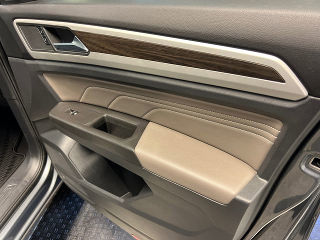 Used 2022 Volkswagen Atlas SE FWD image 12