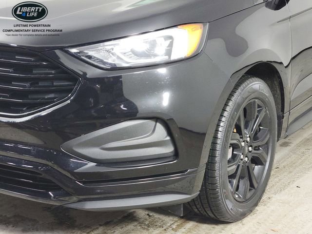 Used 2024 Ford Edge SE w/ Black Appearance Package image 9