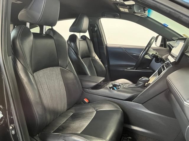 Used 2021 Toyota Venza XLE w/ Carpet Mat Package (TMS) AWD/4WD image 10