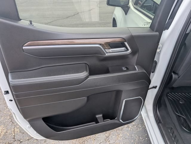 Used 2025 Chevrolet Silverado 1500 LT AWD/4WD image 11