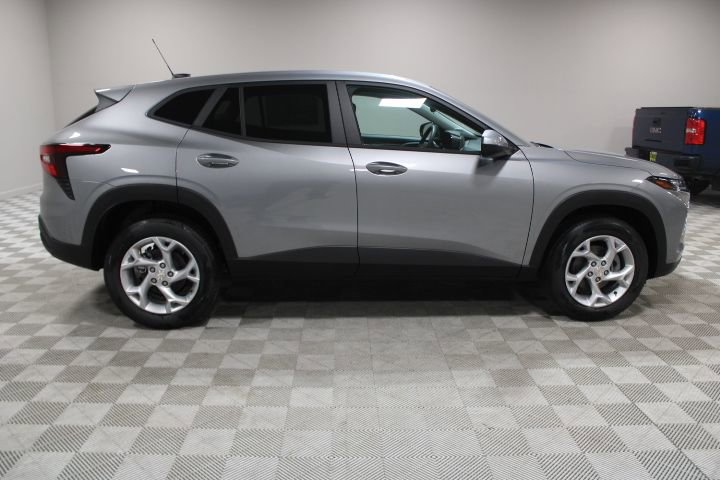 New 2026 Chevrolet Trax LS w/ LS Convenience Package image 12