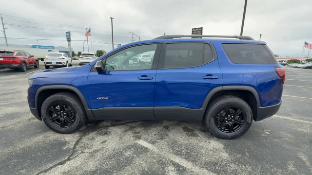 Used 2023 GMC Acadia AT4 w/ Preferred Package AWD/4WD image 5