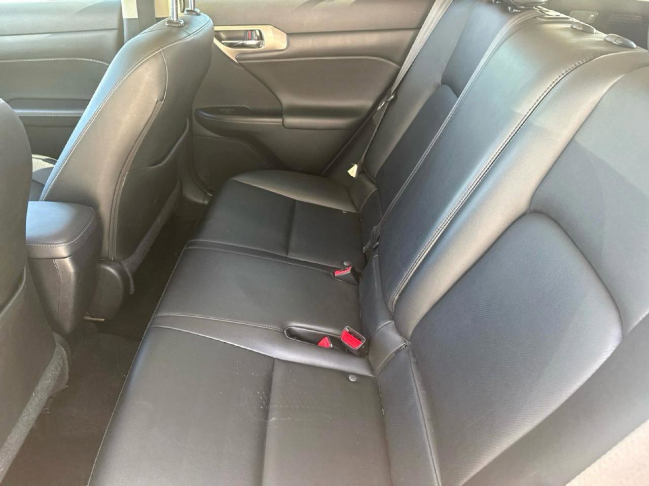 Used 2014 Lexus CT 200h image 31