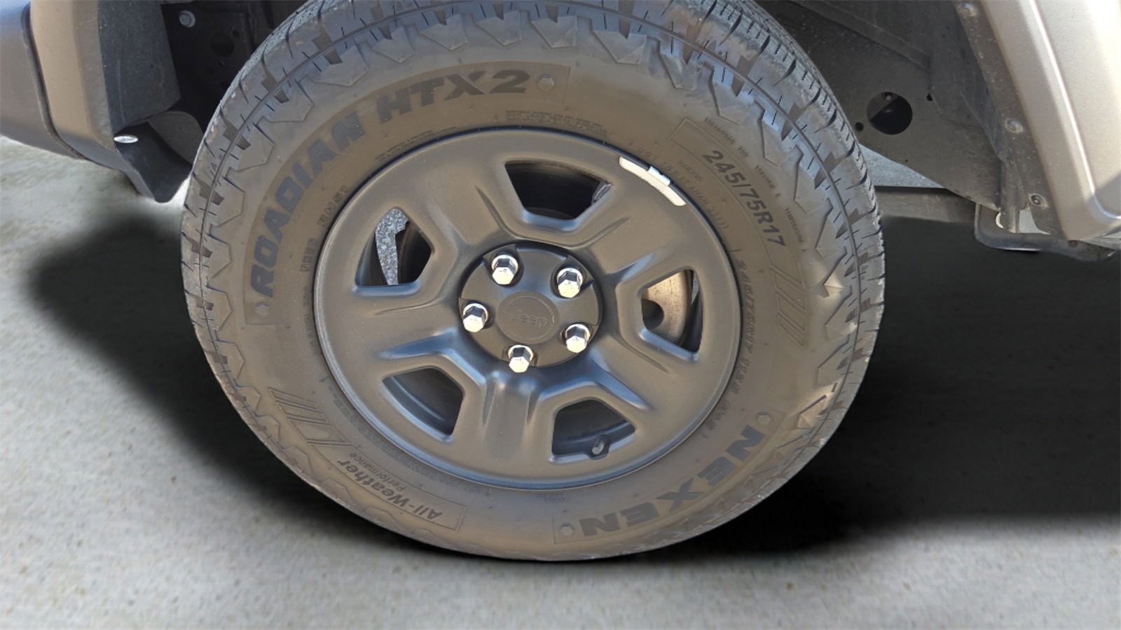 Used 2024 Jeep Wrangler Sport image 19