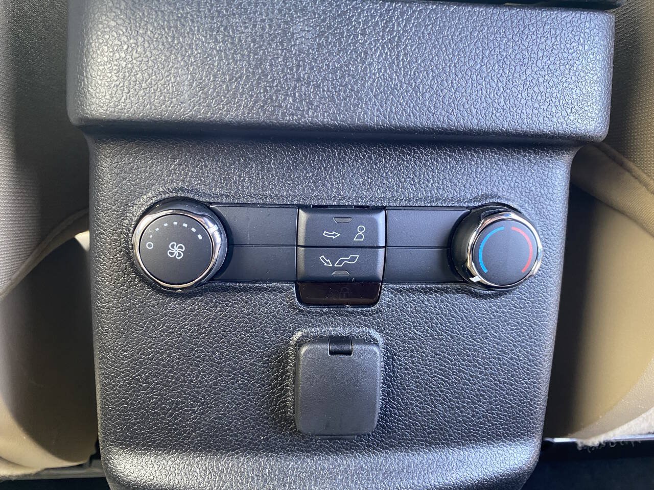 Used 2017 Ford Explorer 4WD image 24