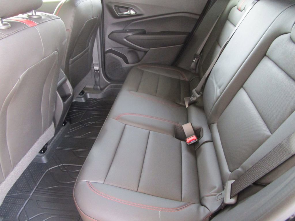 New 2026 Chevrolet Trax RS w/ Sunroof Package image 15