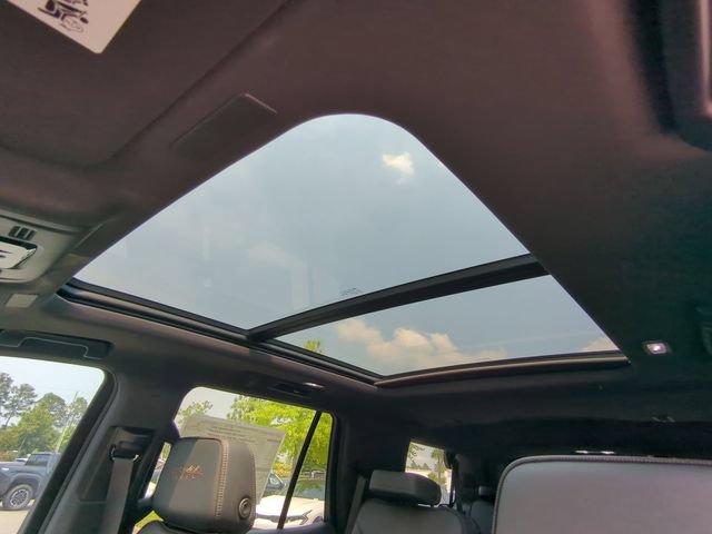 New 2026 Chevrolet Tahoe High Country w/ Sun And Tow Package AWD/4WD image 30