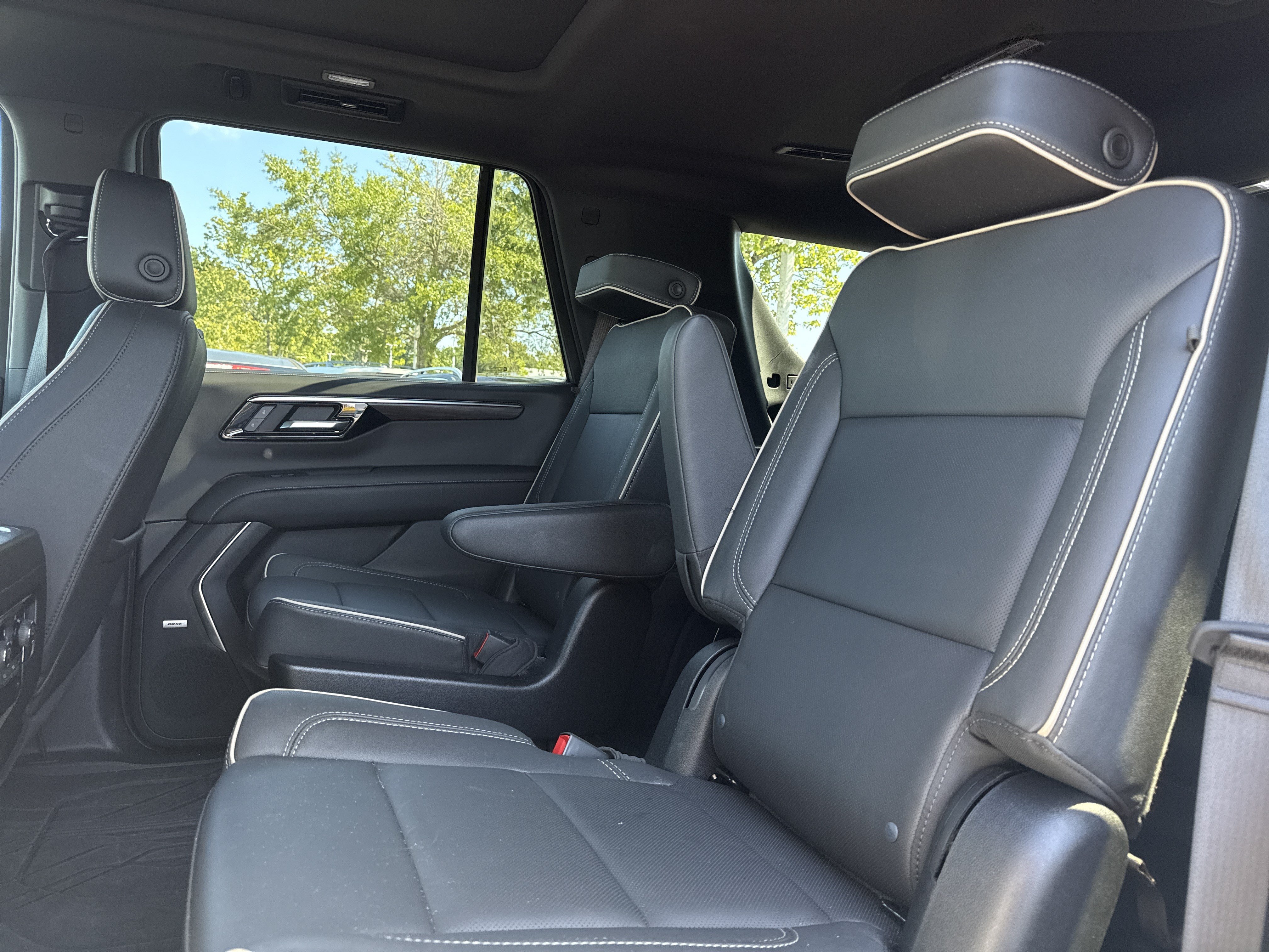 Used 2026 Chevrolet Tahoe Premier w/ Sun And Tow Package RWD image 31