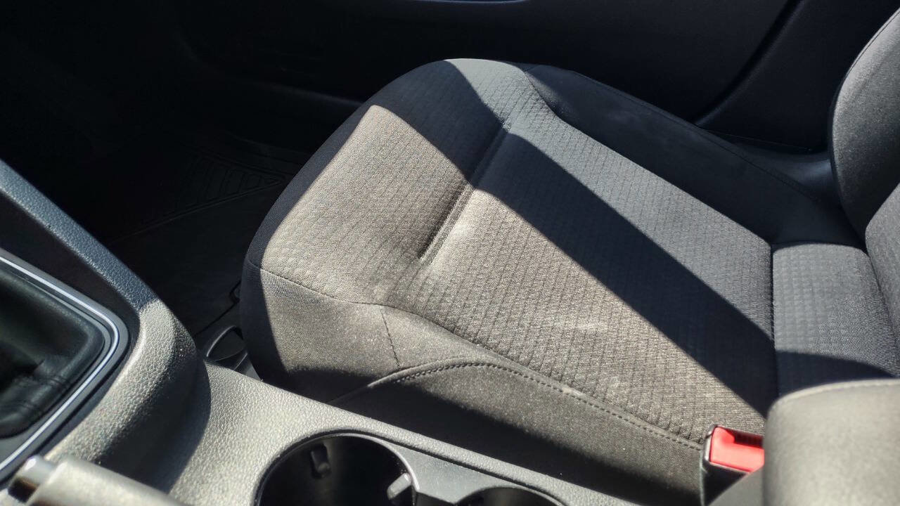 Used 2015 Volkswagen Jetta S image 20