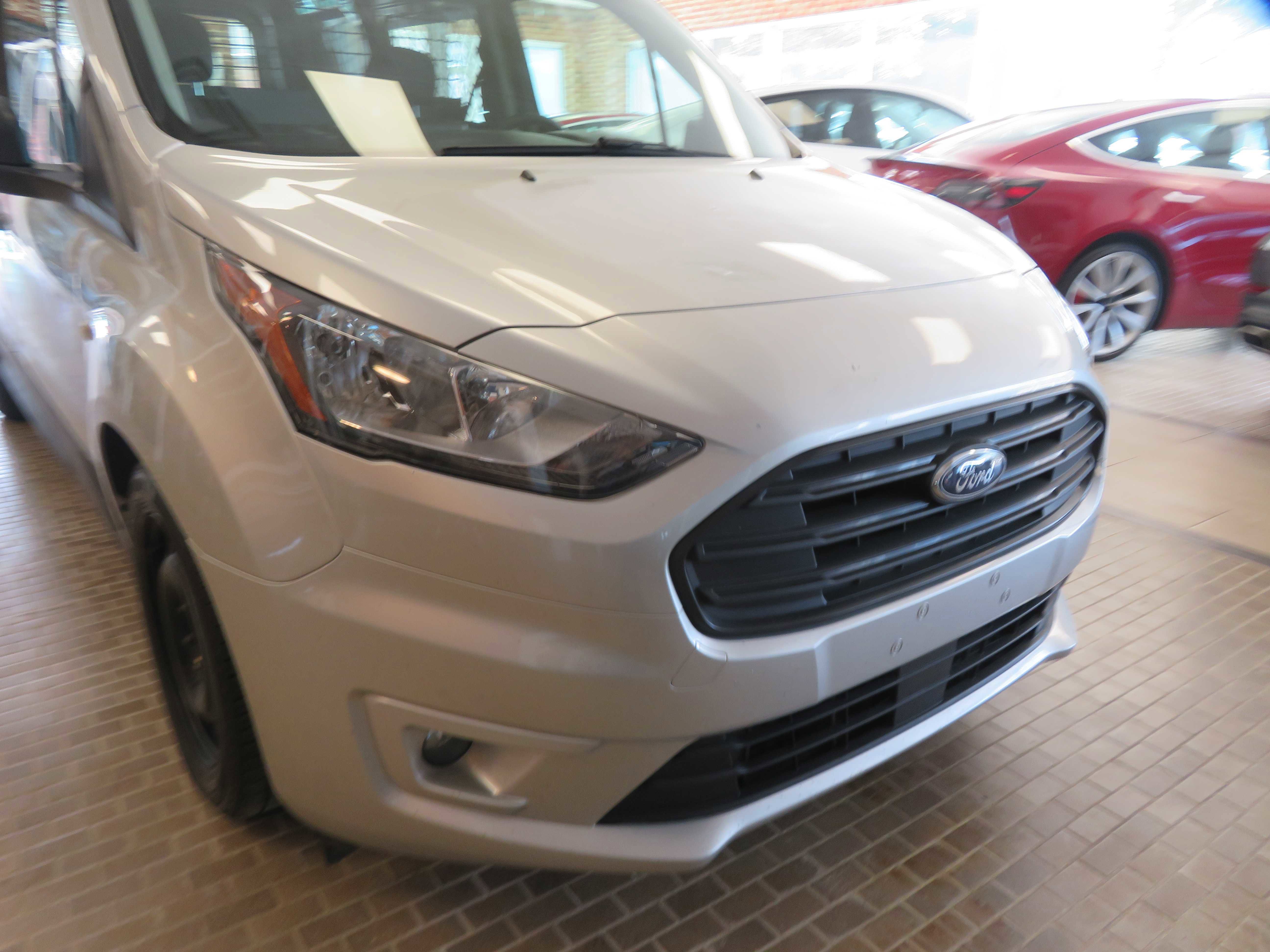 Used 2022 Ford Transit Connect XLT image 64