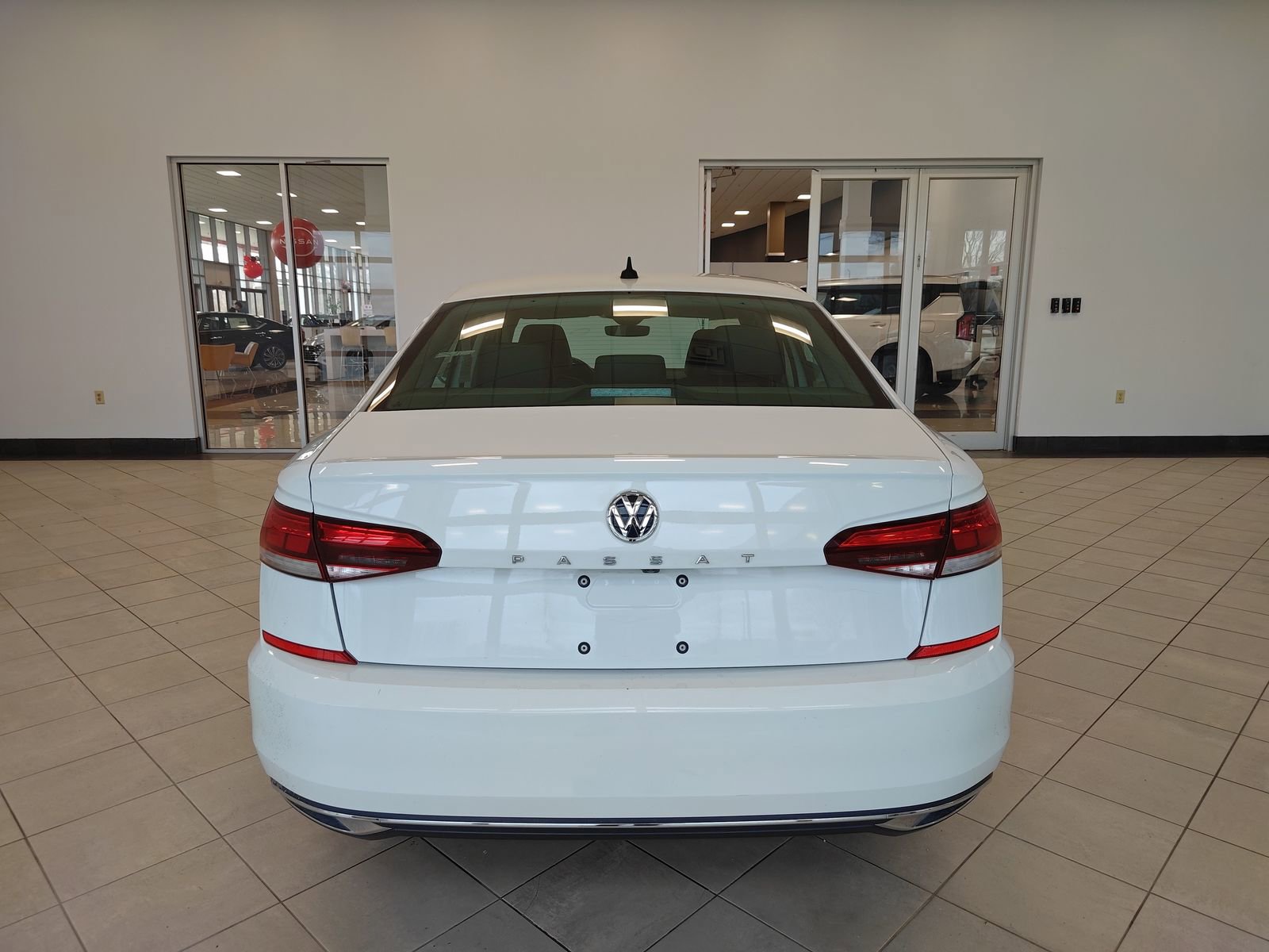 Used 2020 Volkswagen Passat 2.0T SE w/ Sunroof Package image 7