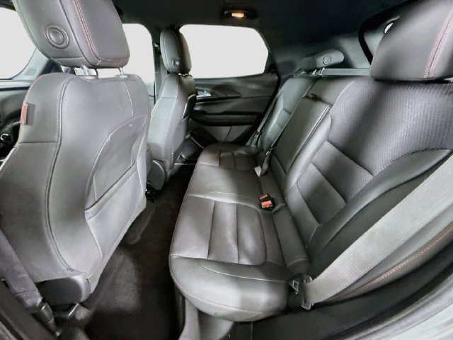 Used 2023 Chevrolet TrailBlazer RS w/ Sun and Liftgate Package FWD image 24