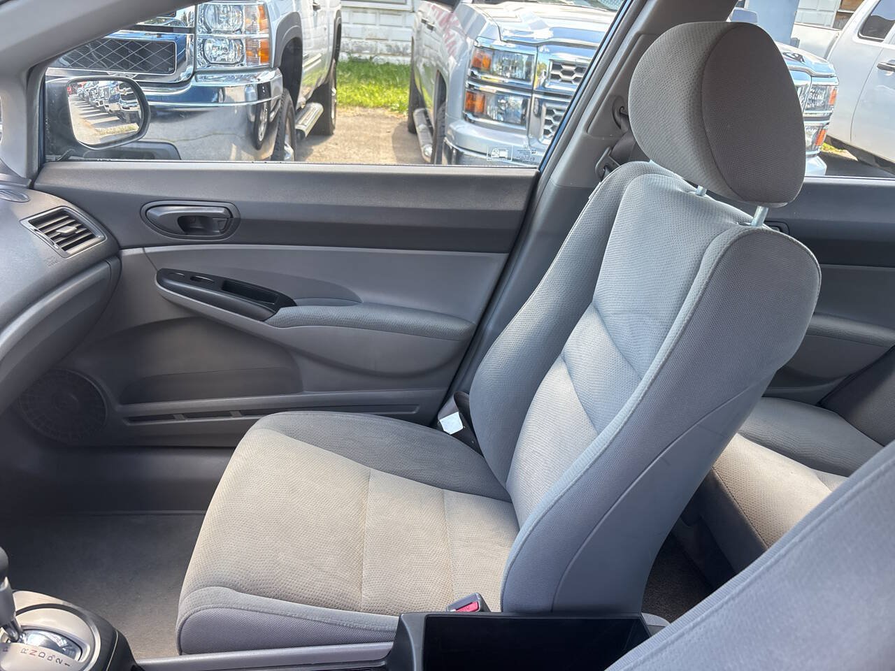 Used 2010 Honda Civic DX-VP image 16