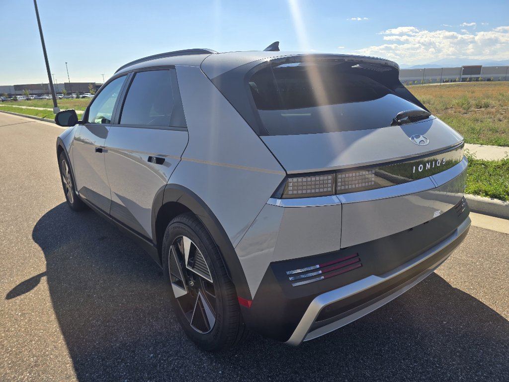 New 2025 Hyundai Ioniq 5 SEL image 3