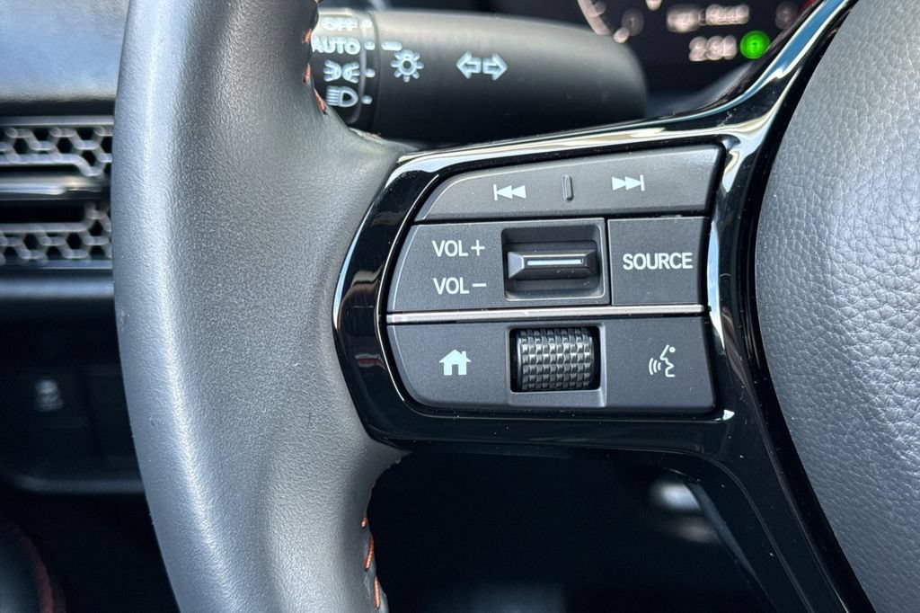 Certified 2025 Honda HR-V Sport image 29