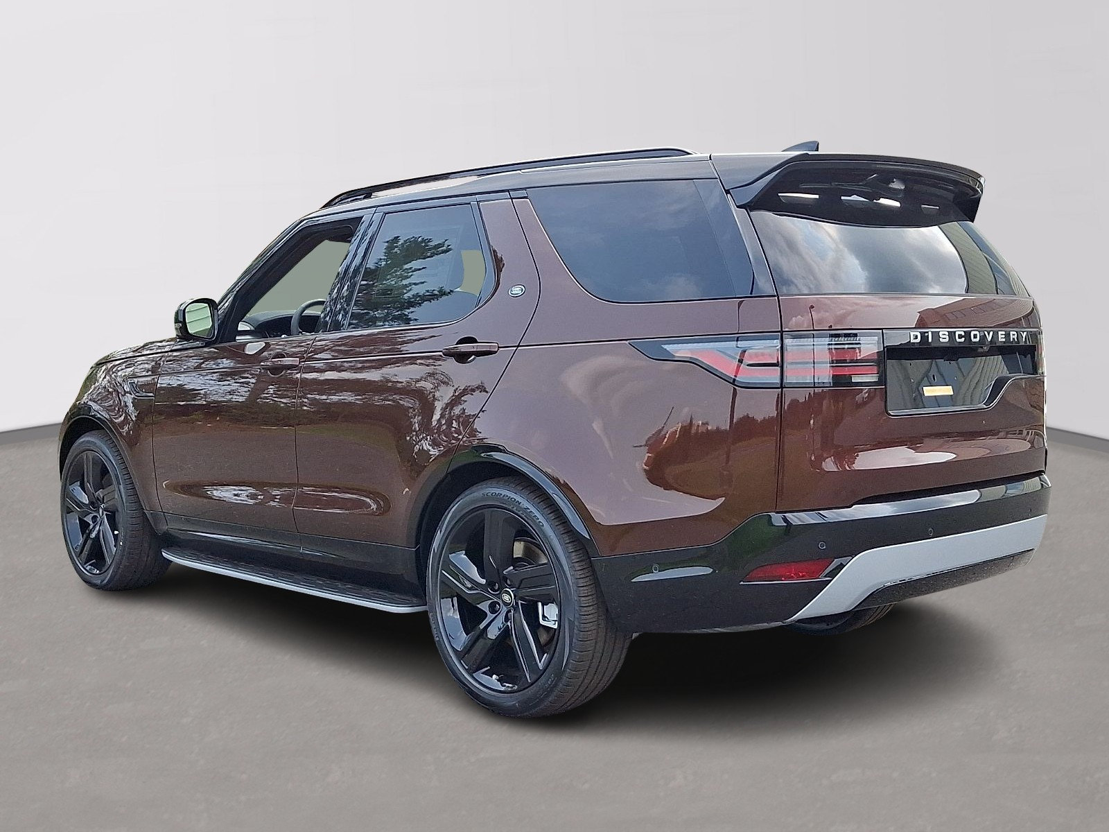 New 2026 Land Rover Discovery Limited Edition AWD/4WD image 4