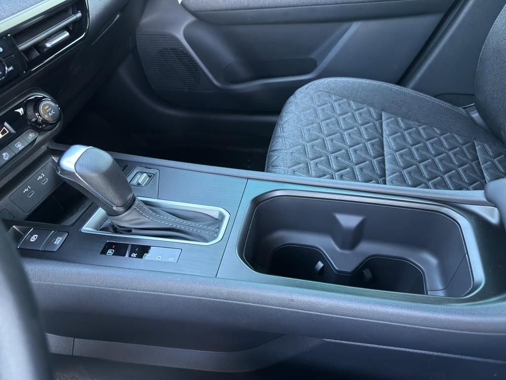 New 2026 Nissan Kicks SV image 28