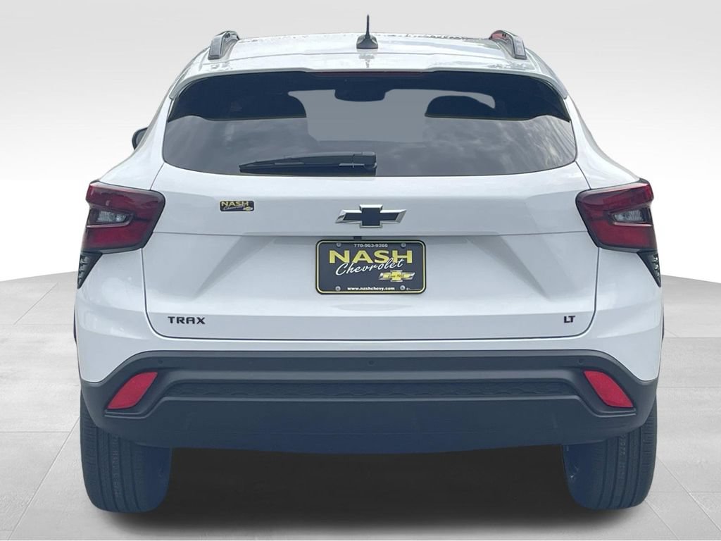 New 2026 Chevrolet Trax LT w/ Driver Confidence Package FWD image 4