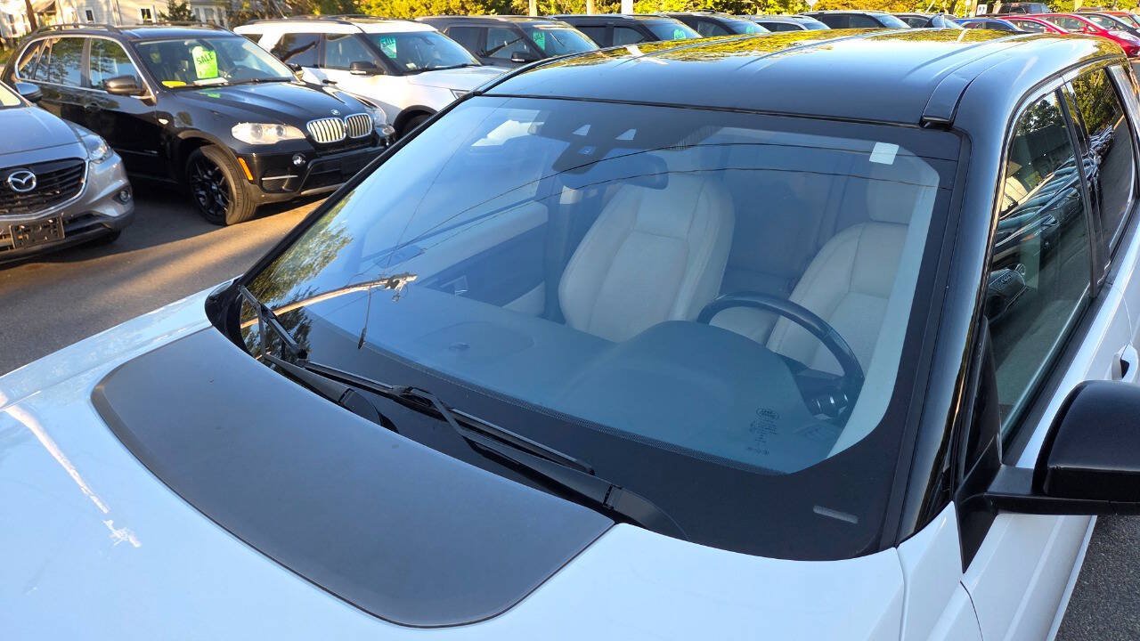 Used 2017 Land Rover Discovery Sport SE AWD/4WD image 24