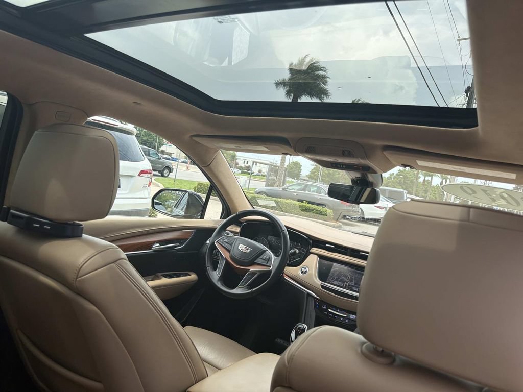 Used 2019 Cadillac XT5 Platinum AWD/4WD image 10