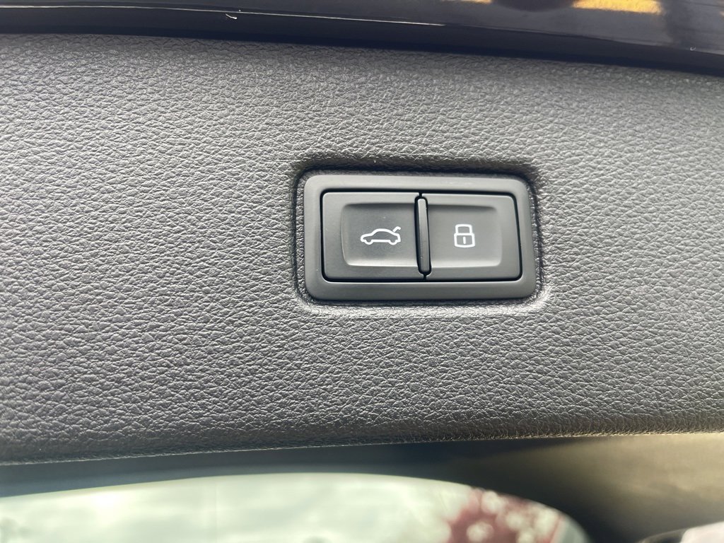 Used 2021 Audi Q7 2.0T Premium Plus w/ Premium Plus Package image 24