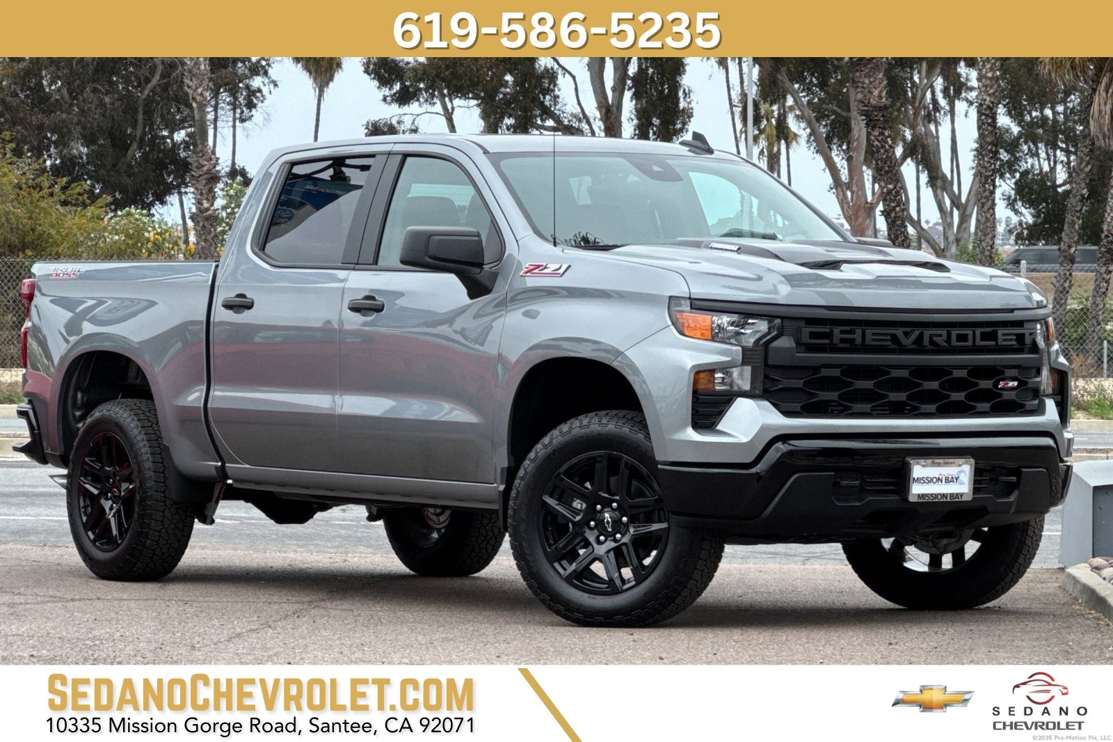 New 2025 Chevrolet Silverado 1500 Custom Trail Boss w/ Turbomax Blackout Package