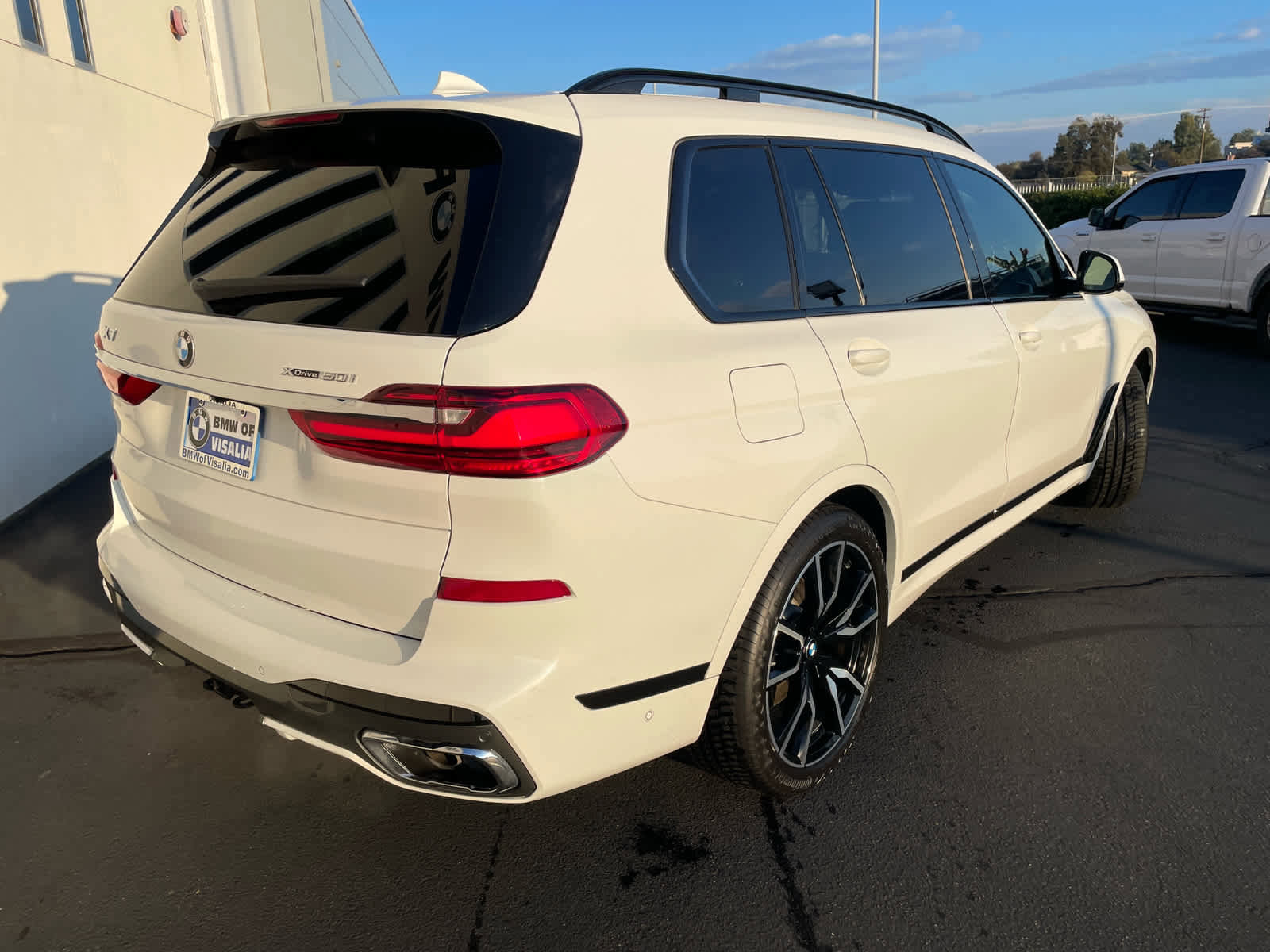 Used 2019 BMW X7 xDrive50i w/ M Sport Package image 5