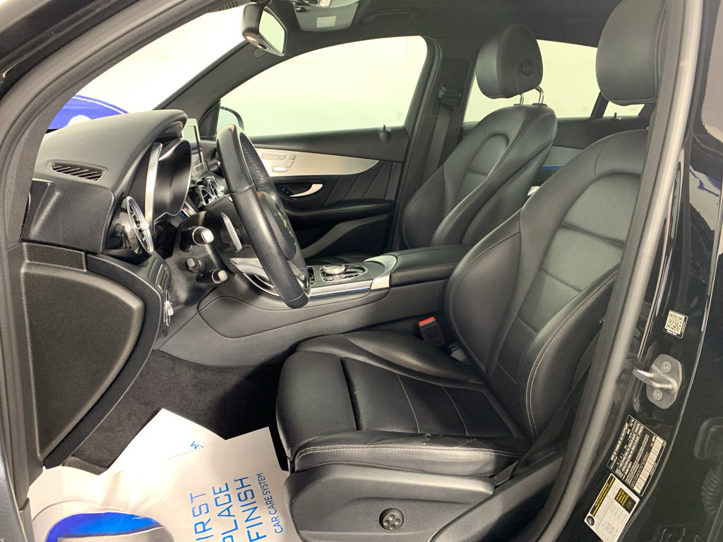 Used 2019 Mercedes-Benz GLC 300 4MATIC Coupe image 16