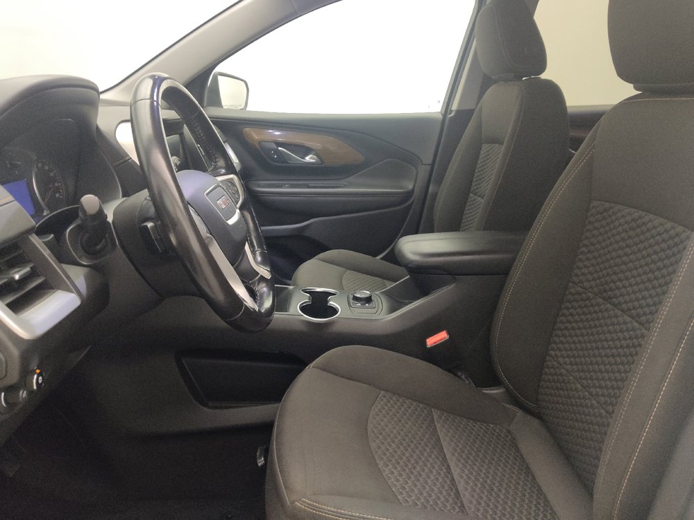 Used 2020 GMC Terrain SLE FWD image 17