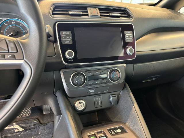 Certified 2025 Nissan Leaf S FWD image 19