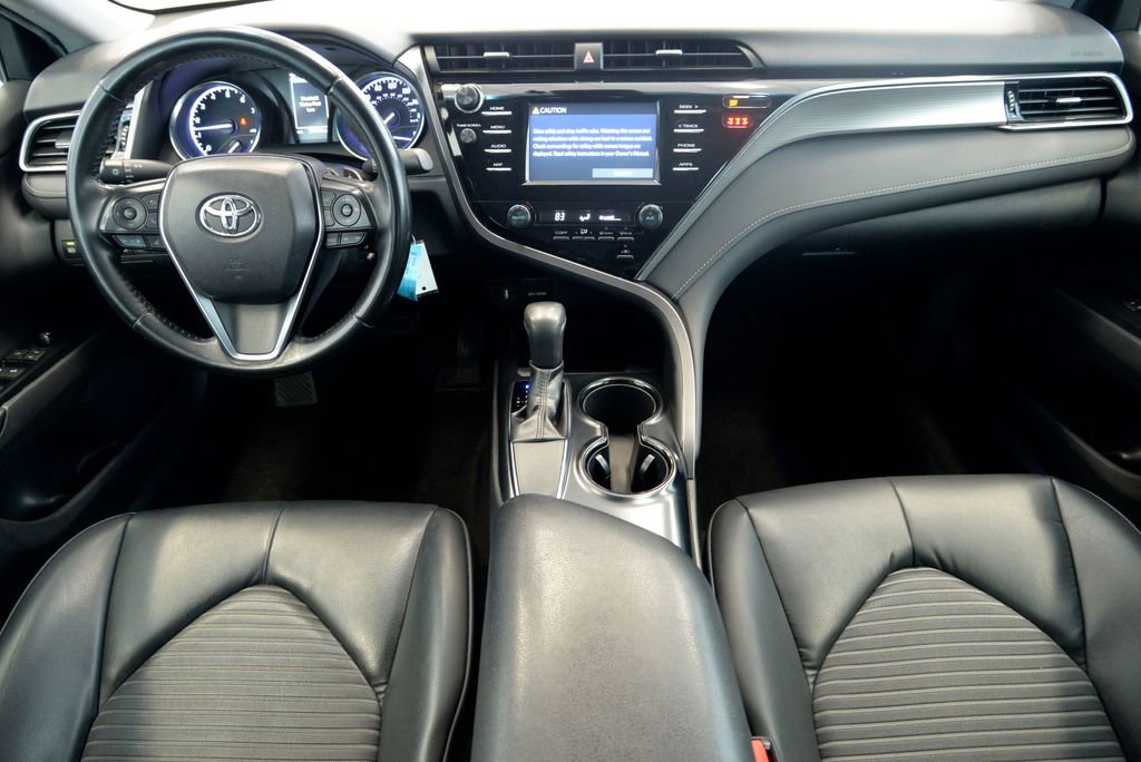 Used 2019 Toyota Camry SE image 17