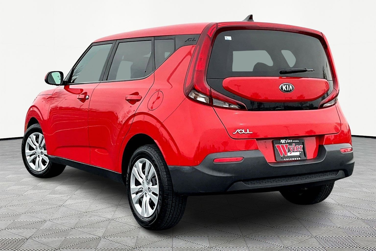 Used 2020 Kia Soul LX image 4