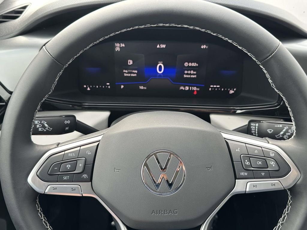 New 2025 Volkswagen Taos S image 15
