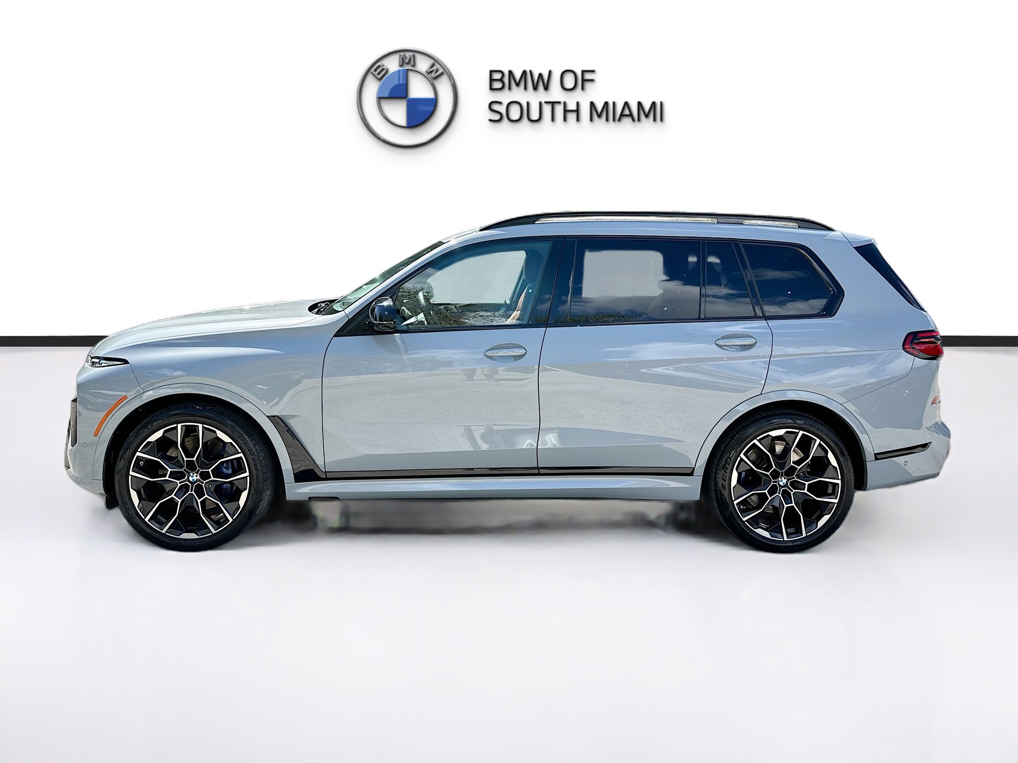 Certified 2024 BMW X7 M60i w/ Executive Package image 4