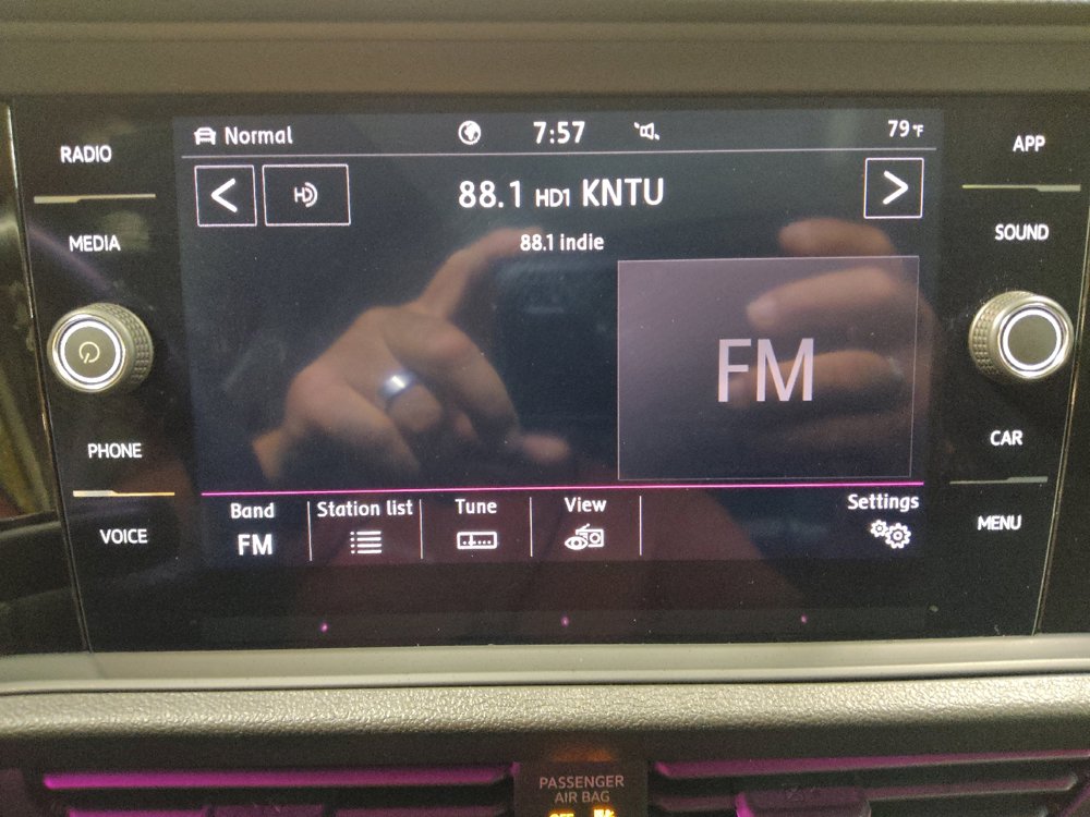 Used 2020 Volkswagen Jetta SEL FWD image 25