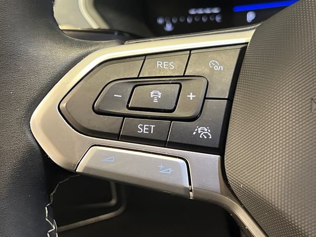 Certified 2023 Volkswagen Tiguan SE FWD image 20