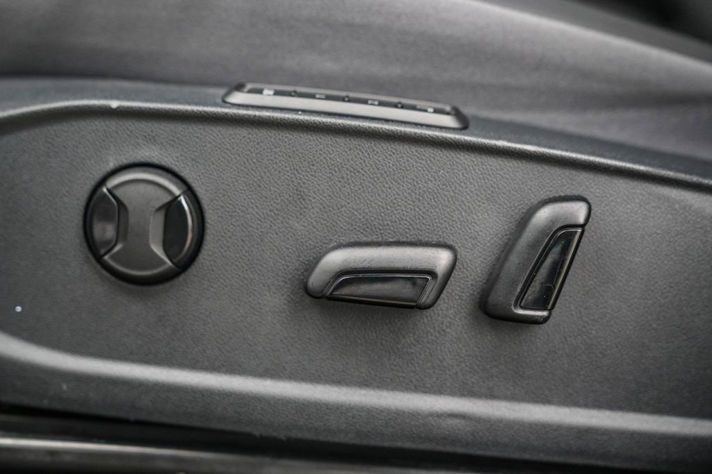 Used 2023 Volkswagen ID.4 S image 24