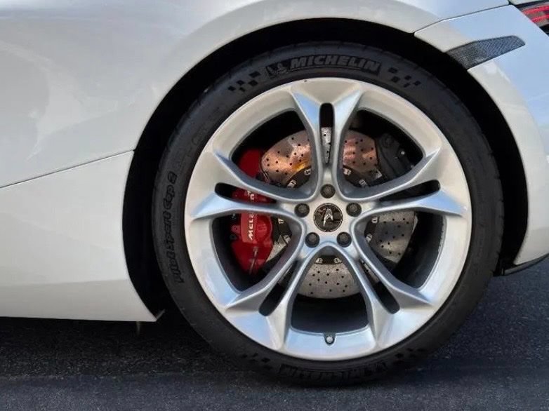 Used 2020 McLaren 720S Performance RWD image 18