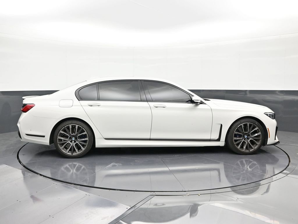 Used 2021 BMW 750i xDrive w/ M Sport Package AWD/4WD image 6