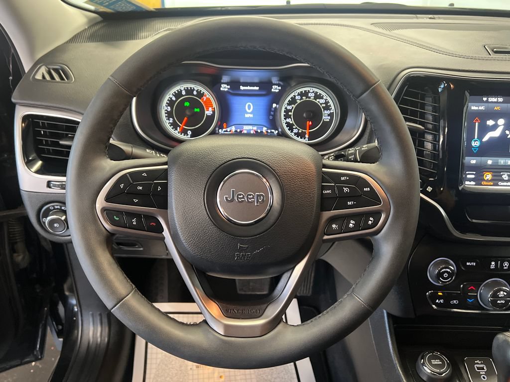 Used 2022 Jeep Cherokee Limited w/ Elite Package AWD/4WD image 21