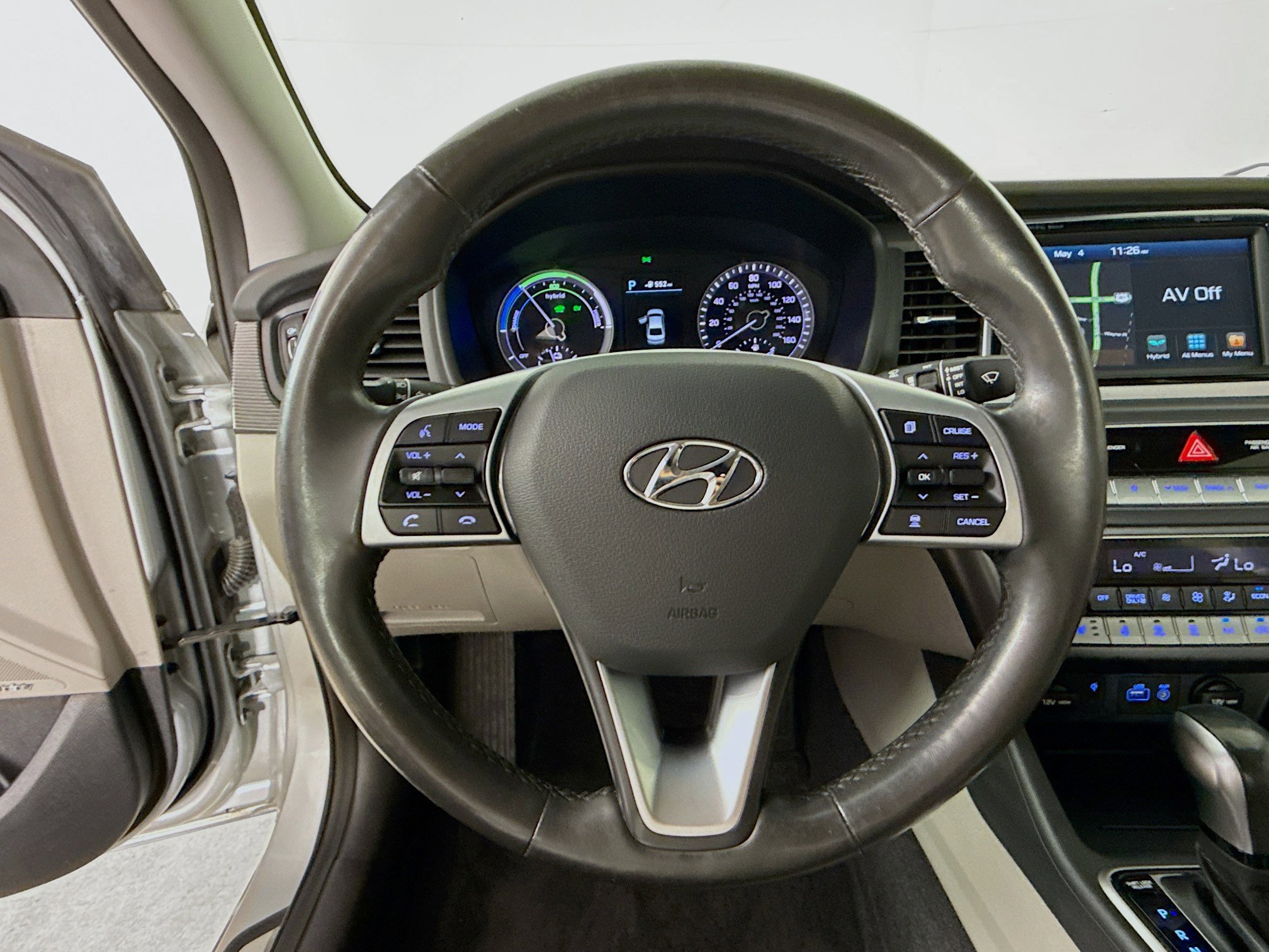 Used 2018 Hyundai Sonata Limited w/ Ultimate Package 02 FWD image 11