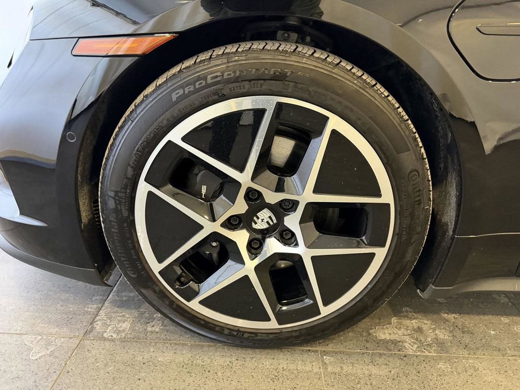 Certified 2025 Porsche Taycan RWD image 10