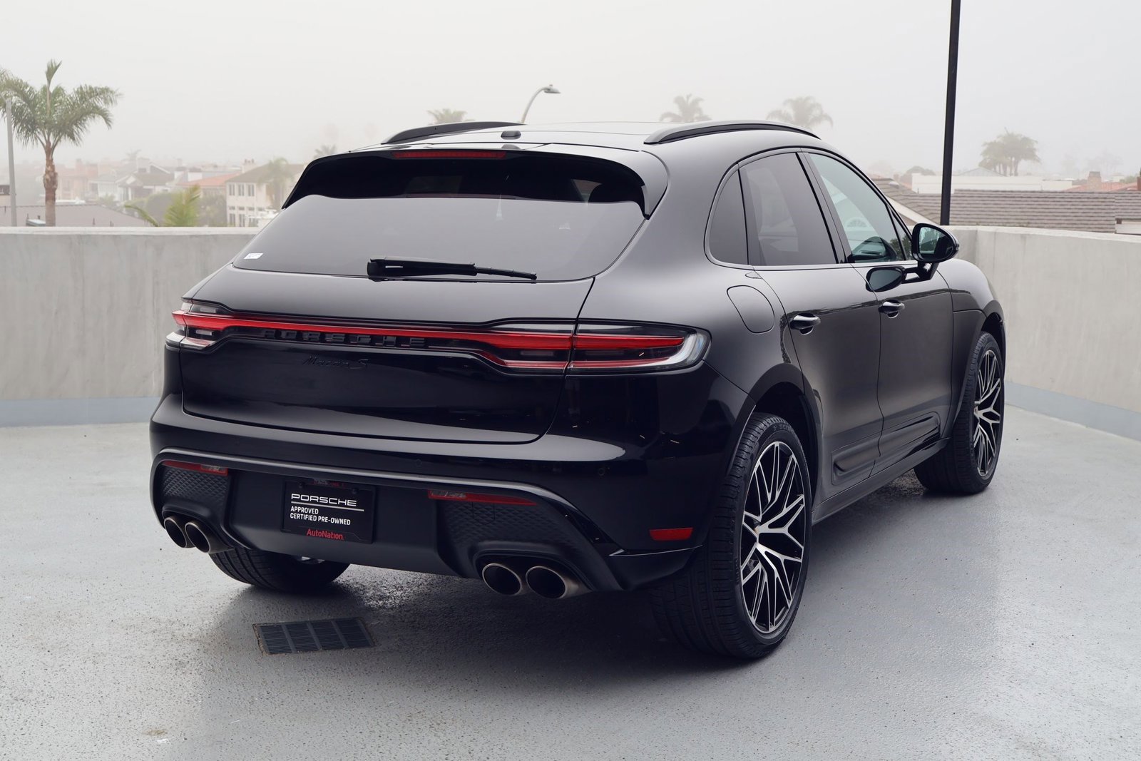 Certified 2022 Porsche Macan S image 9