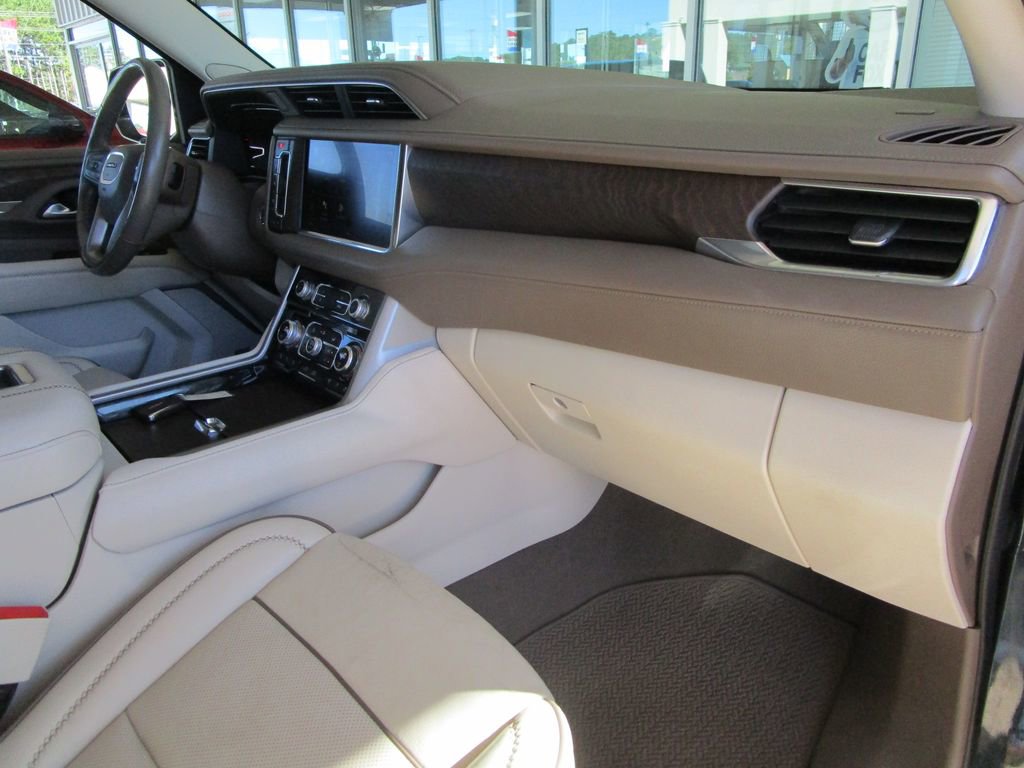 Used 2022 GMC Yukon XL Denali image 27