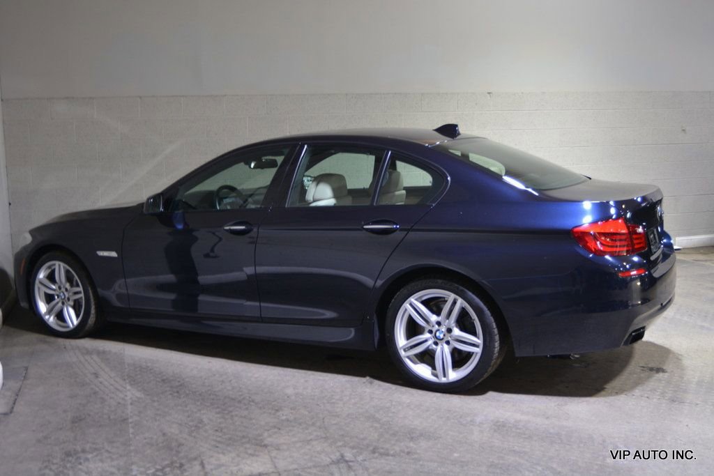 Used 2011 BMW 550i Sedan image 4