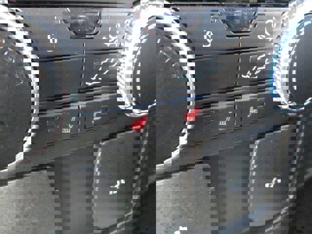 Used 2023 Ford Explorer Limited image 18